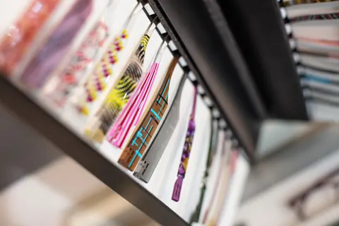 Farbige Brillenfassungen zur Auswahl